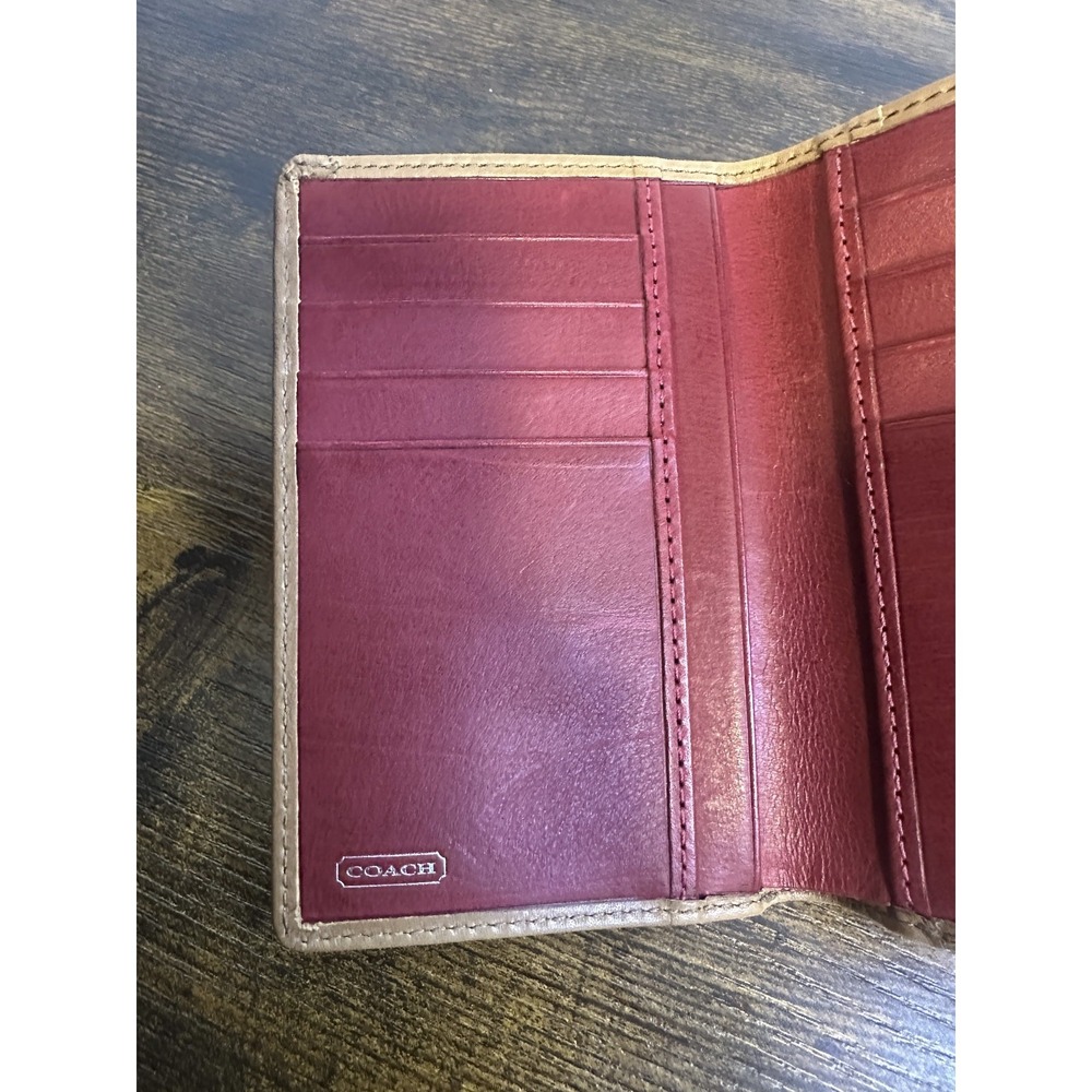 Coach Soho Buckle Trifold Wallet Saddle Brown Leather Deep Red Inner Vintage Y2K - Picture 14 of 16